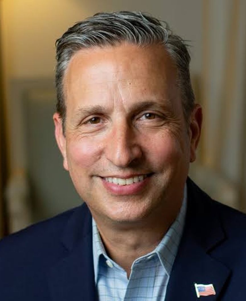 Portrait of Bob Duff